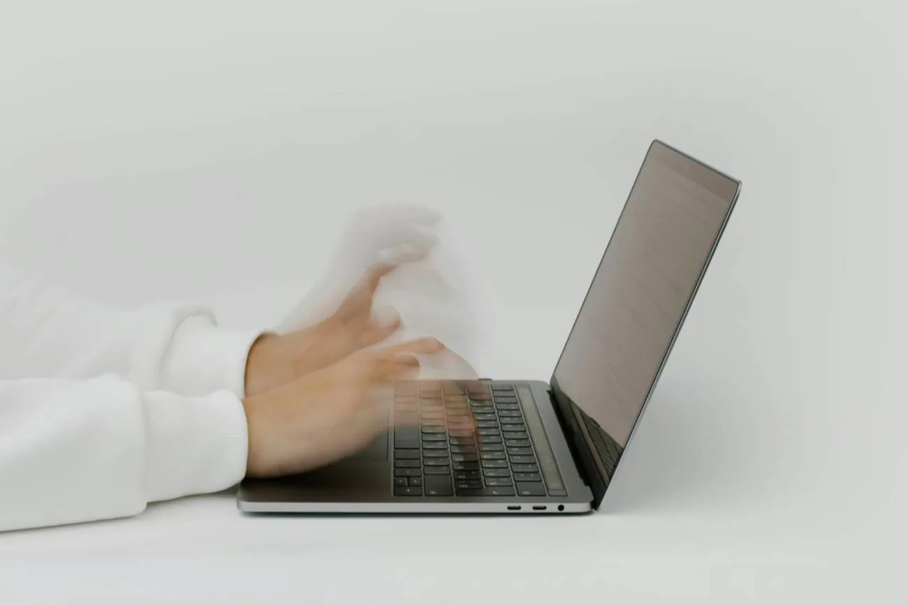 Mastering Tech Overload: A Business Owner’s Guide to a Digital Detox